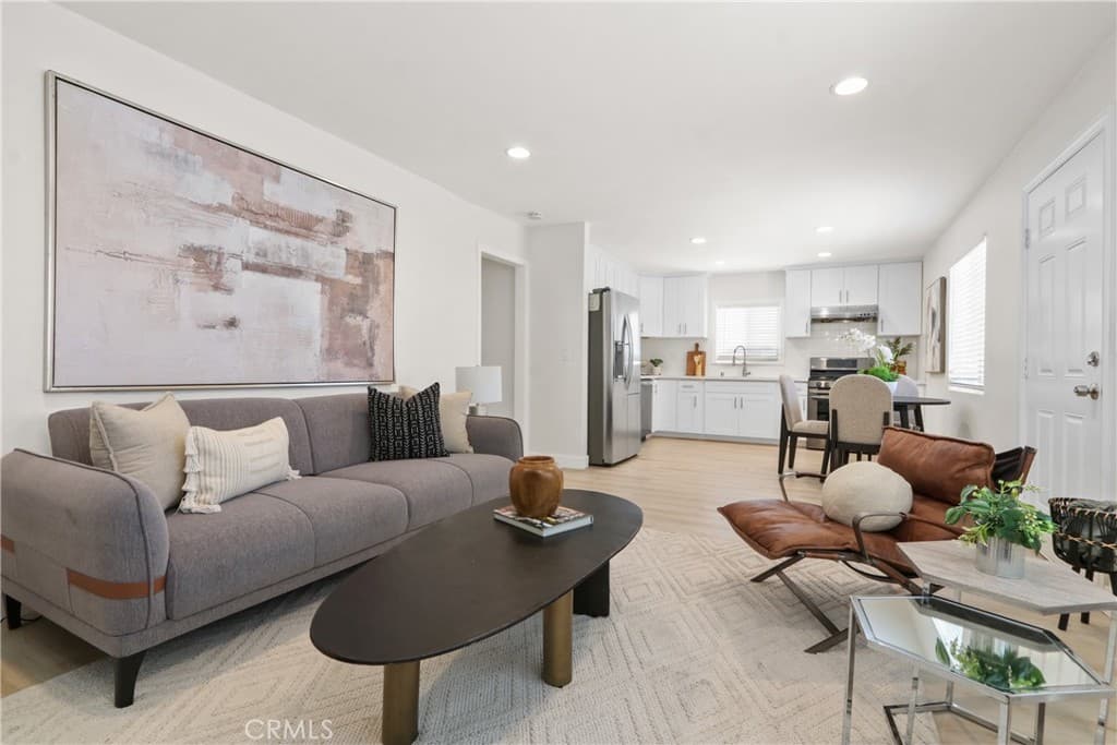 Home at 560 La Seda, La Puente — photo 3 of 12