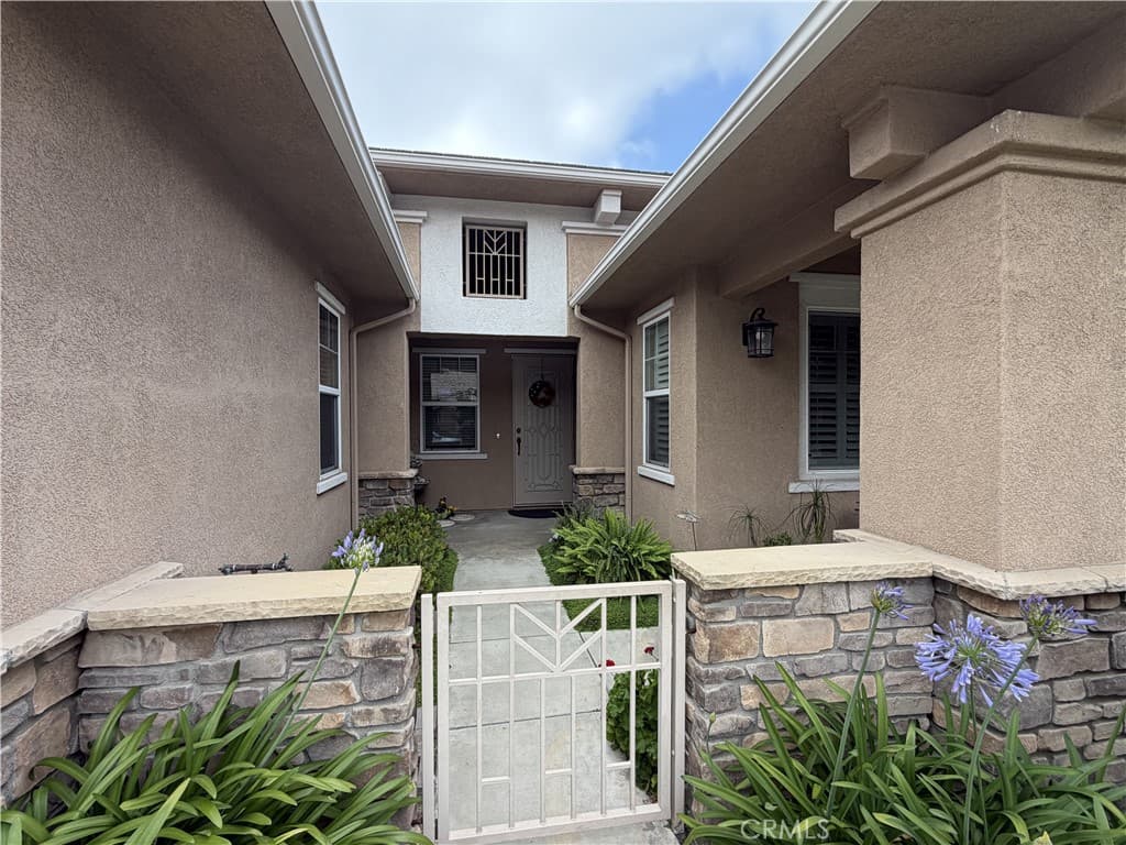 Home at 21578 Magnolia, Walnut — photo 4 of 12