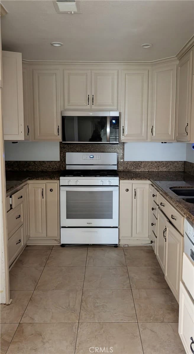 Condo at 2380 S Diamond Bar D, Diamond Bar — photo 6 of 12
