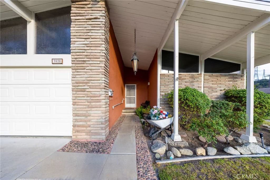 Home at 3528 Castle Rock Road, Diamond Bar — photo 2 of 12