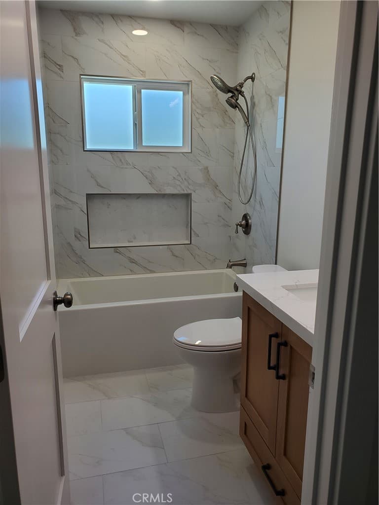 Home at 553 E Bellgrove Street, San Dimas — photo 6 of 12