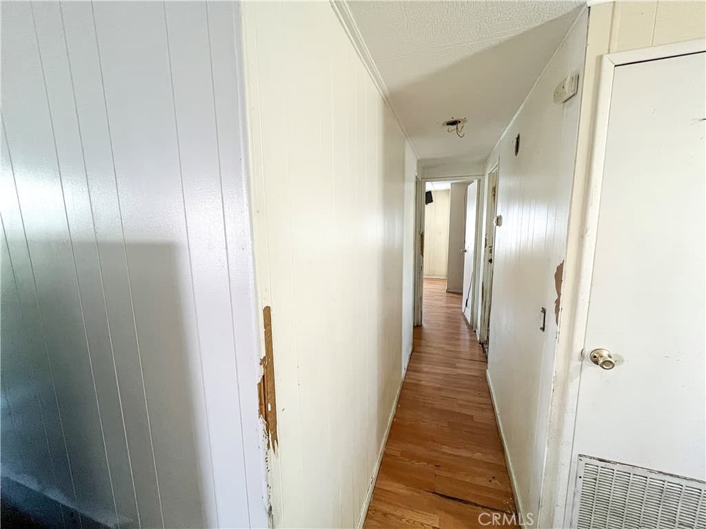 Home at 716 N Grand Avenue H5, Covina — photo 7 of 12