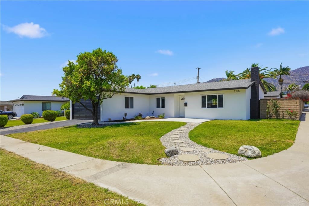 Home at 735 W Heber, Glendora — photo 3 of 12