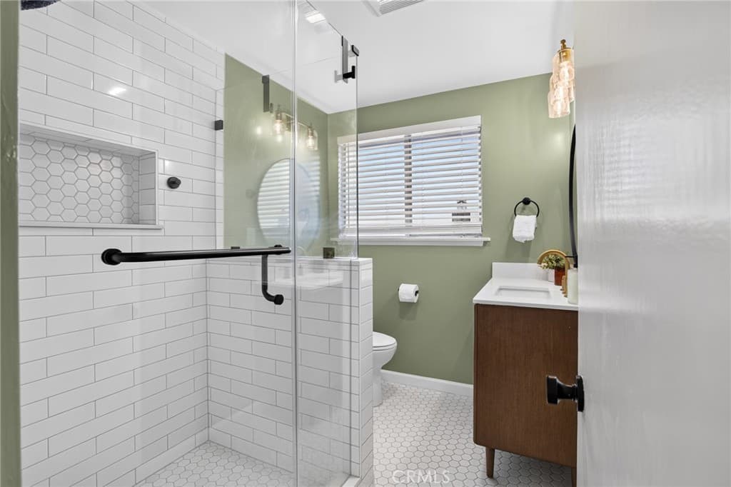 Home at 645 S Eastbury Avenue, Covina — photo 12 of 12