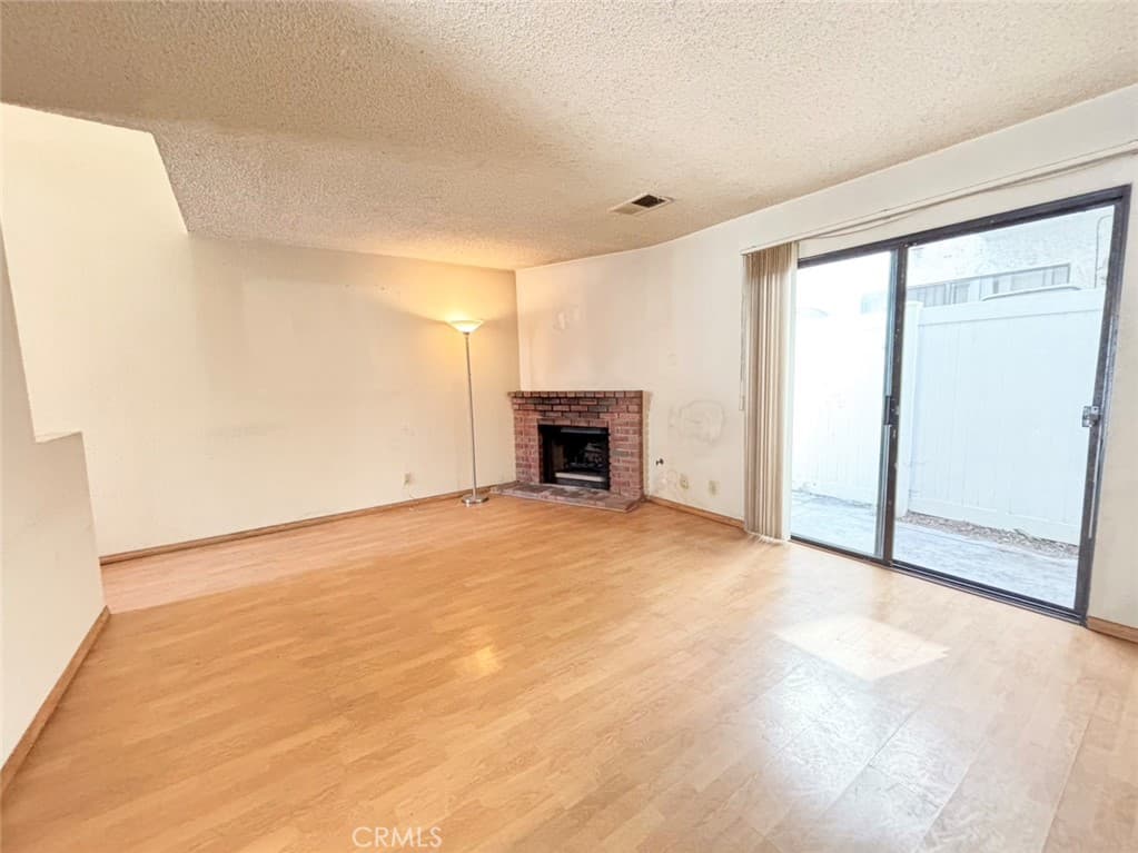 Condo at 13507 Tracy Street B, Baldwin Park — photo 4 of 12