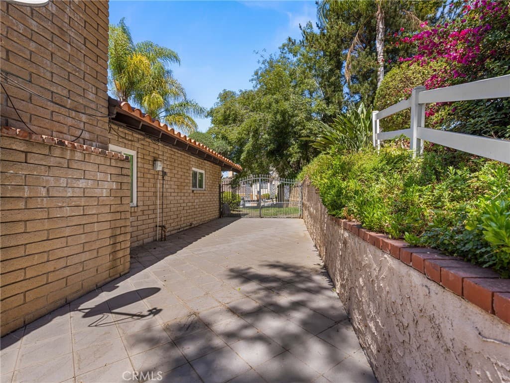 Home at 23600 Ridge Line, Diamond Bar — photo 8 of 12