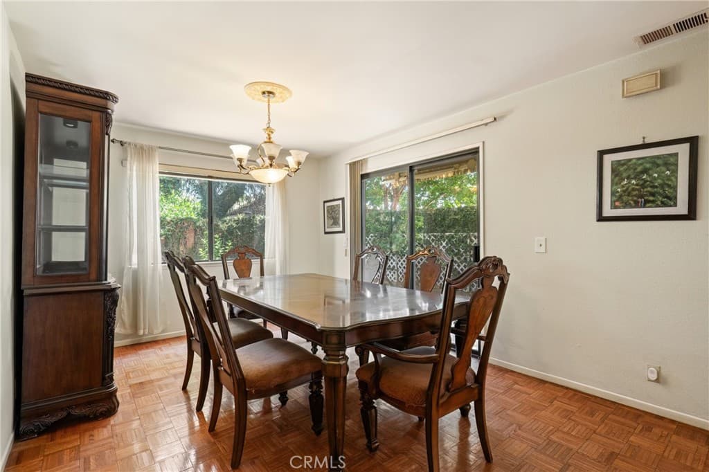 Townhouse at 406 Genoa Street B, Monrovia — photo 8 of 12