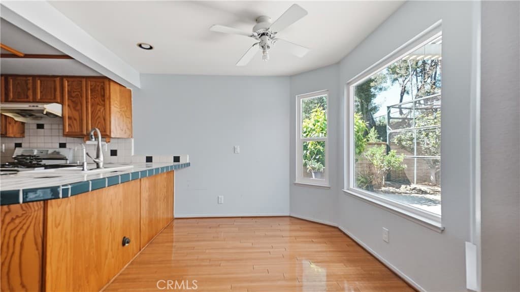 Home at 5 Sagebrush, Pomona — photo 5 of 12