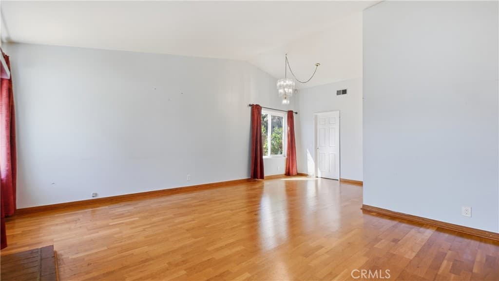 Home at 5 Sagebrush, Pomona — photo 10 of 12