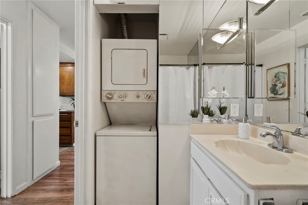 Condo at 3125 N White Avenue 4, La Verne — photo 12 of 12