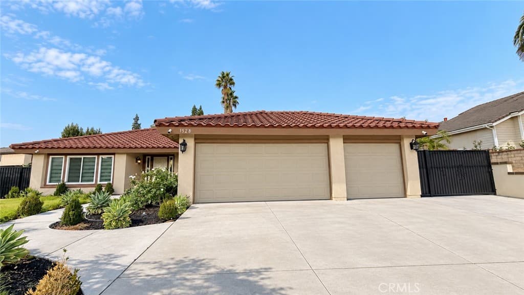 Home at 1528 S Gold Canyon, Walnut — photo 1 of 3