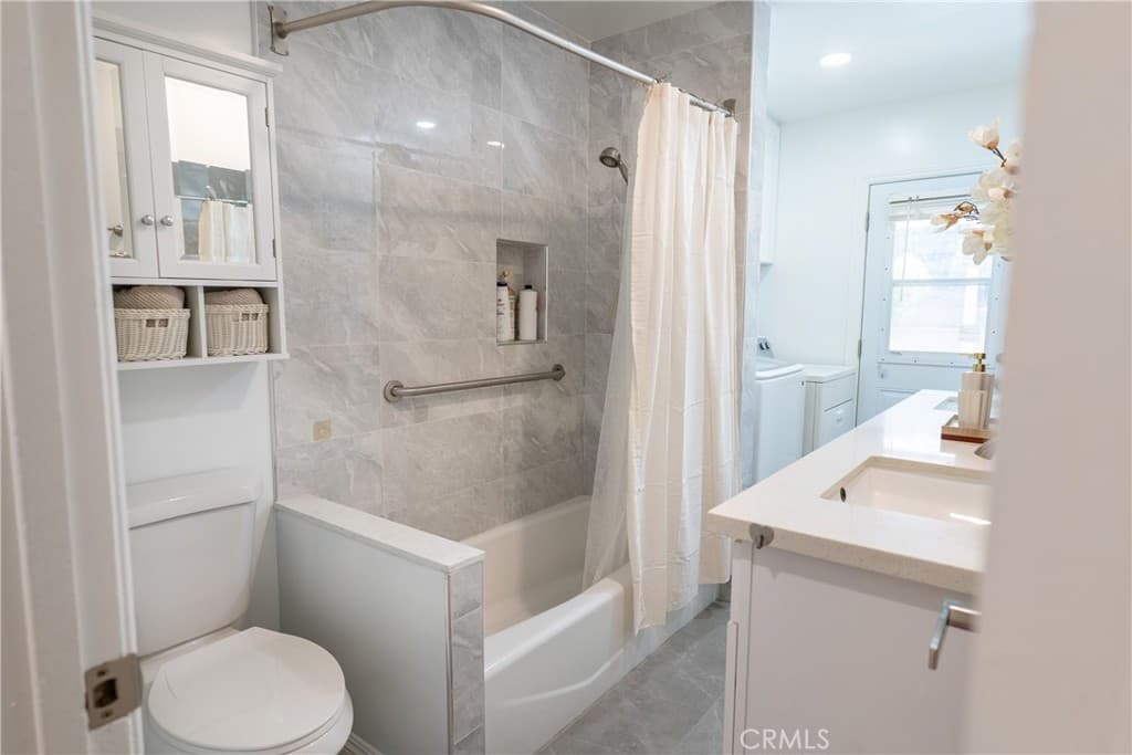 Home at 23718 Meadow Falls, Diamond Bar — photo 11 of 12