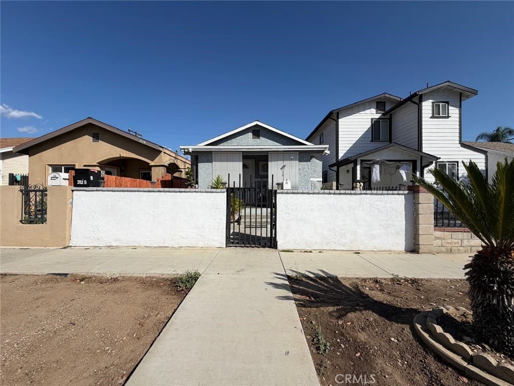 Home at 312 N Pasadena, Azusa — photo 2 of 12