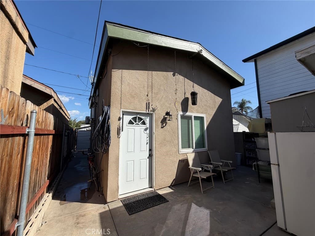 Home at 312 N Pasadena, Azusa — photo 11 of 12