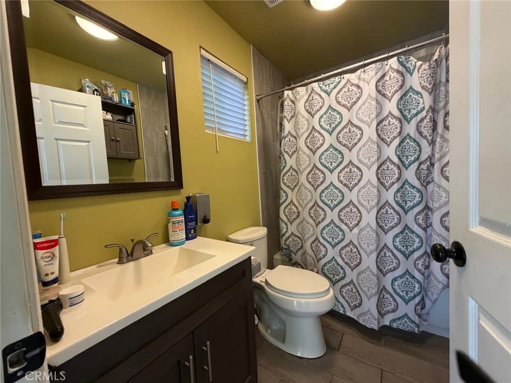 Home at 312 N Pasadena, Azusa — photo 9 of 12