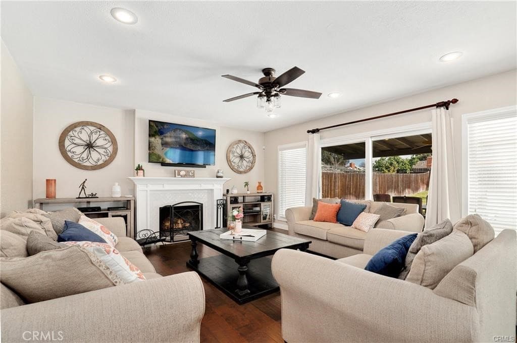 Home at 850 Darius, Walnut — photo 9 of 12