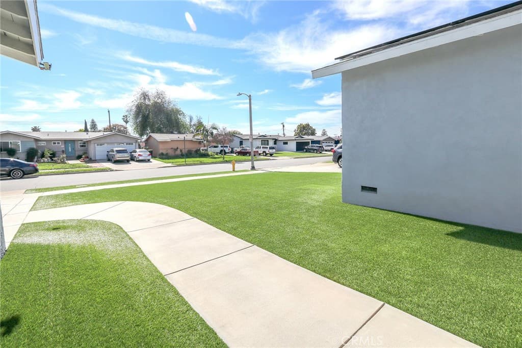 Home at 1997 12th, La Verne — photo 2 of 12