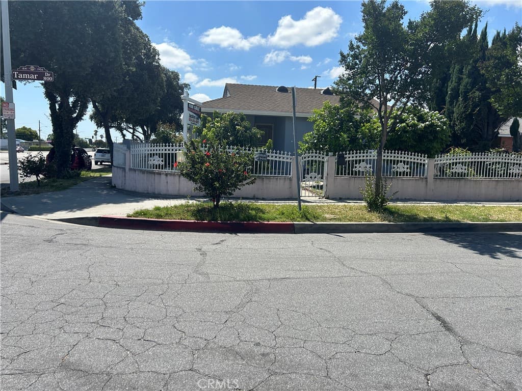 Home at 882 Tamar, La Puente — photo 1 of 12