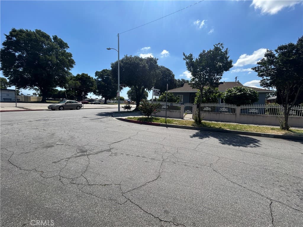 Home at 882 Tamar, La Puente — photo 2 of 12