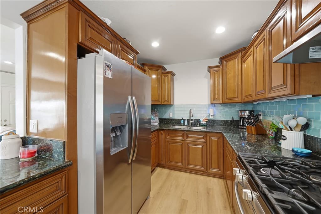 Home at 16515 E Devanah, Covina — photo 7 of 11