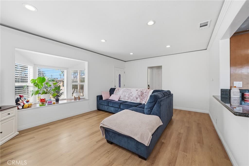 Home at 16515 E Devanah, Covina — photo 10 of 11