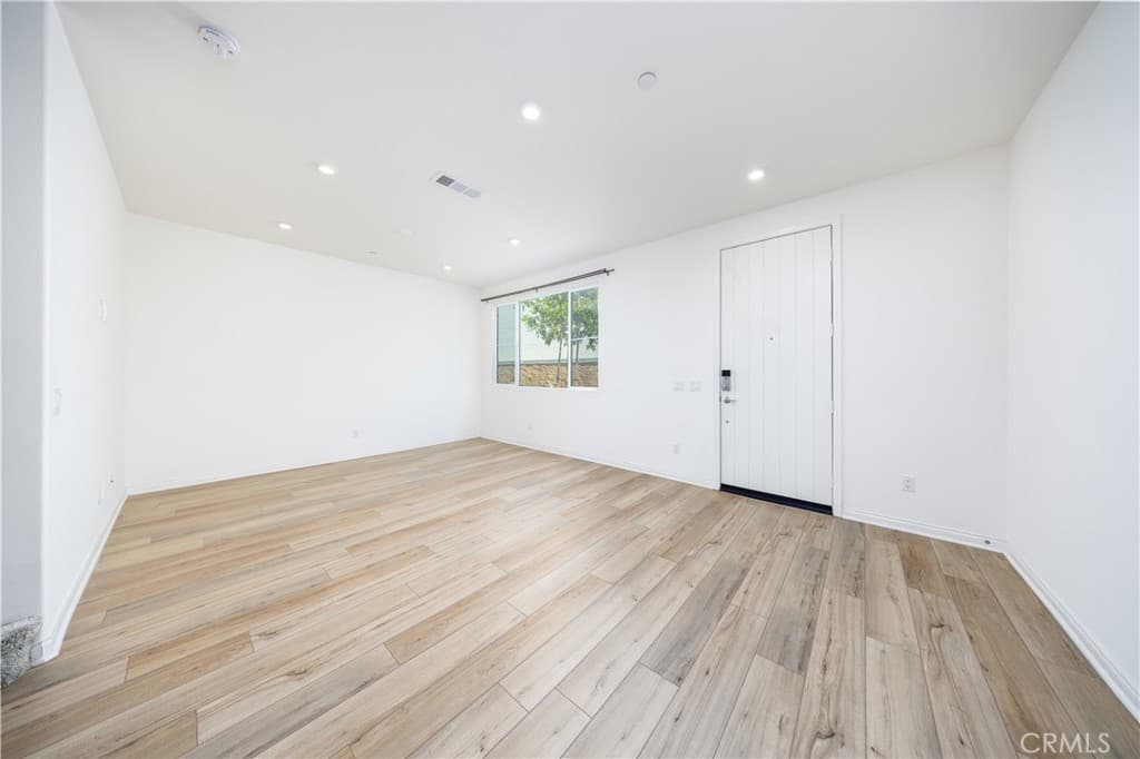 Condo at 17 Aria, South El Monte — photo 5 of 12