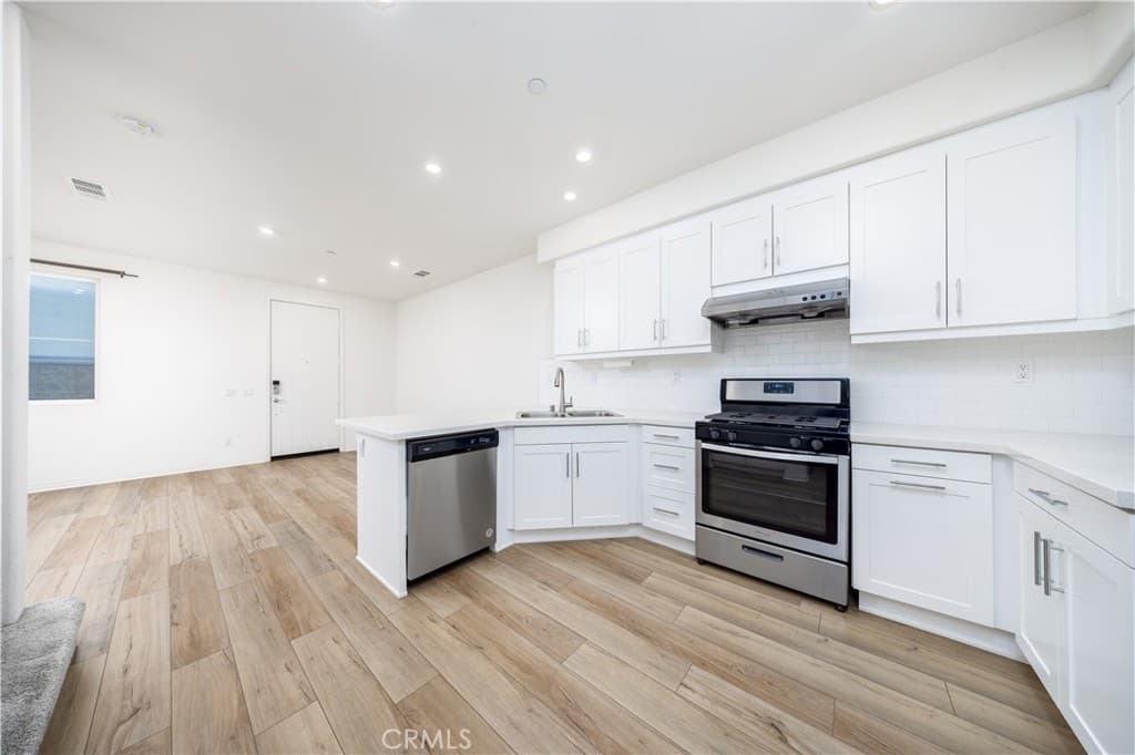 Condo at 17 Aria, South El Monte — photo 9 of 12