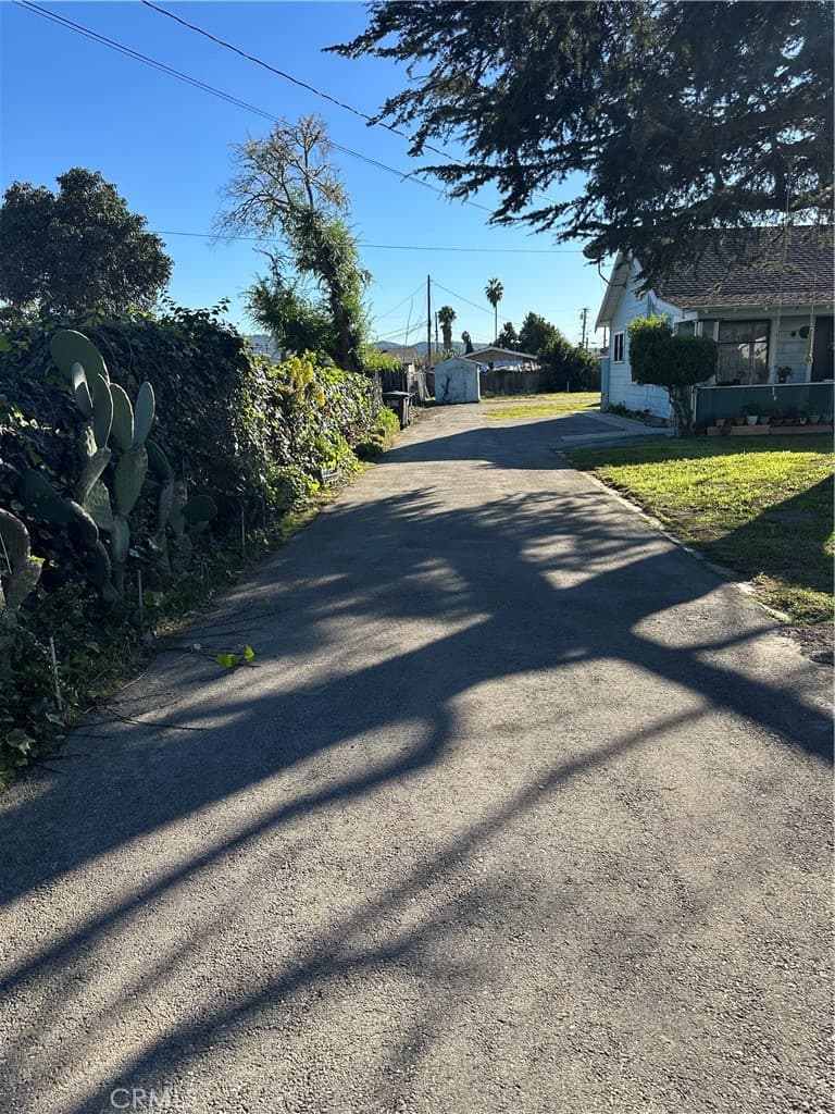Home at 11308 Elliott, El Monte — photo 4 of 4