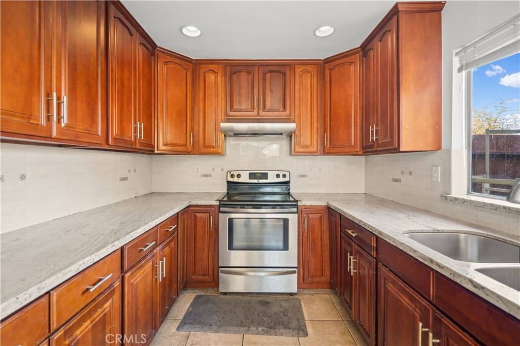 Condo at 5422 McCulloch Avenue B, Temple City — photo 10 of 12