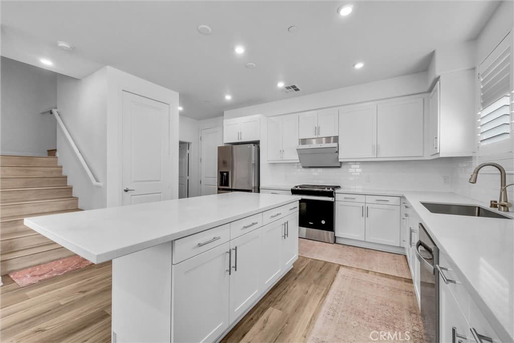 Condo at 70 Aria, South El Monte — photo 3 of 12
