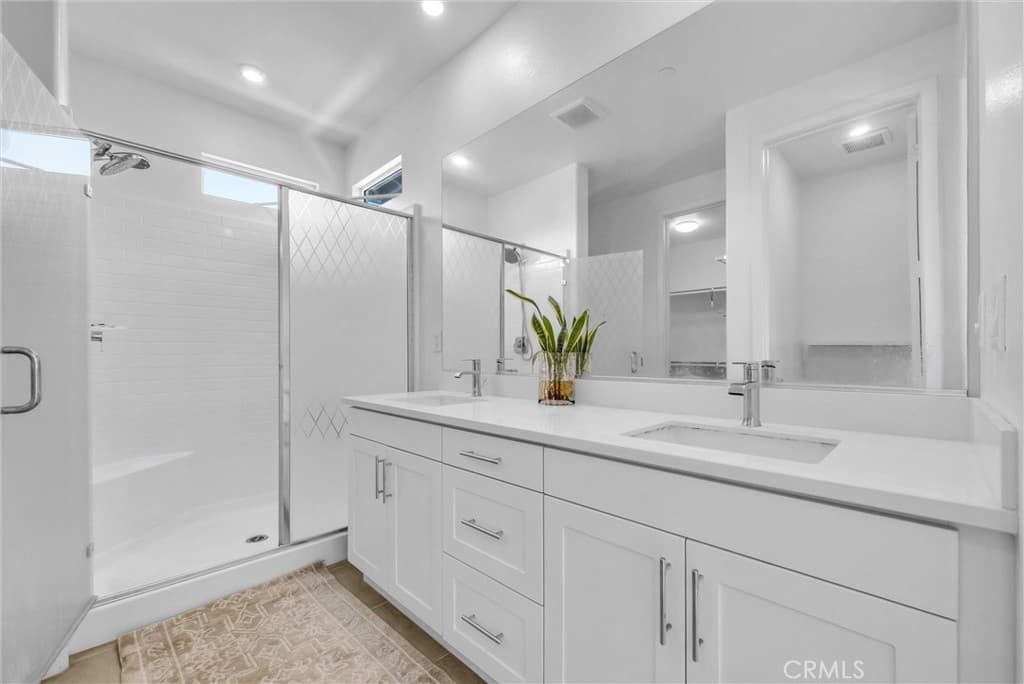 Condo at 70 Aria, South El Monte — photo 6 of 12