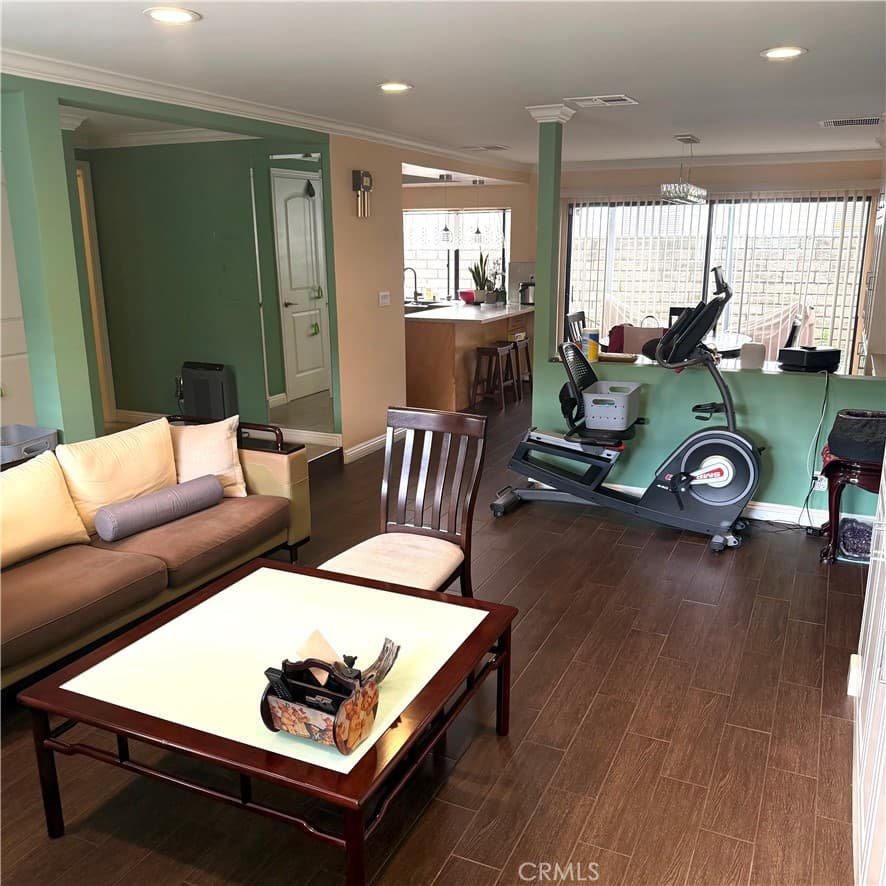 Condo at 1025 Fairview Avenue 2, Arcadia — photo 11 of 12