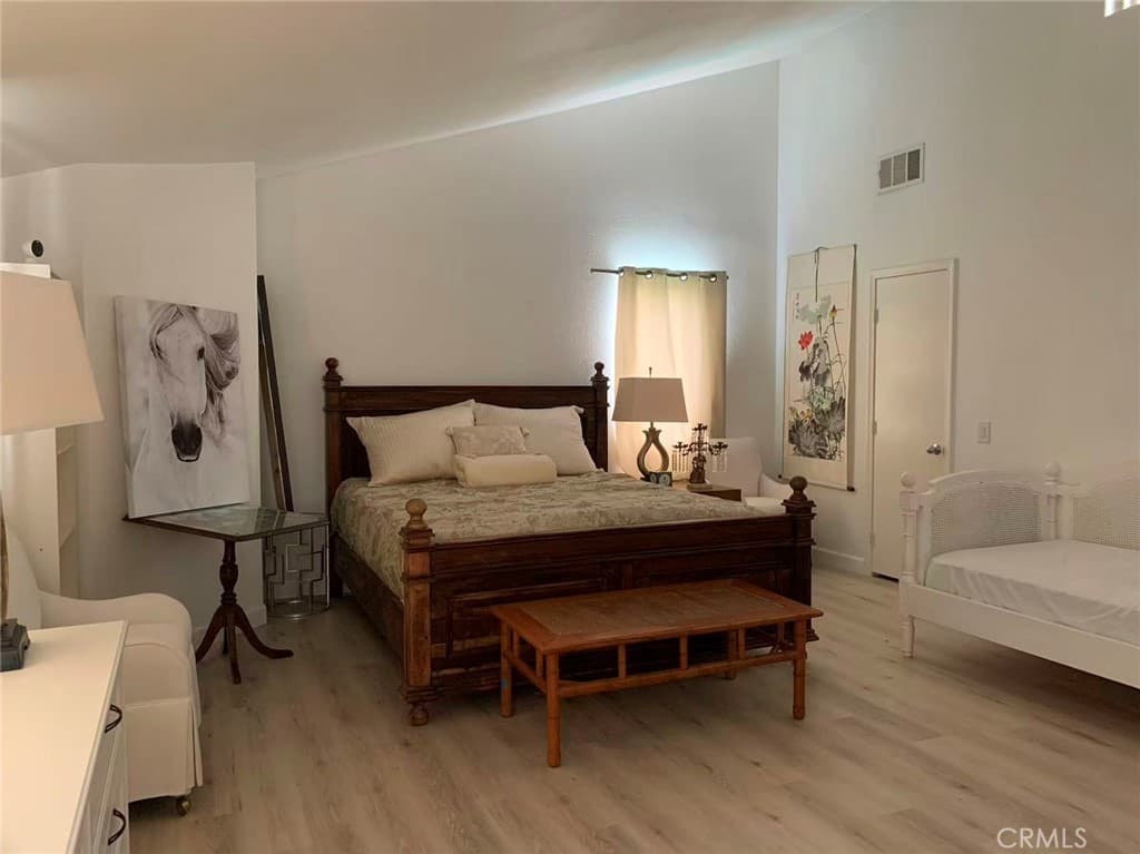 Condo at 511 E Live Oak 17, Arcadia — photo 7 of 9