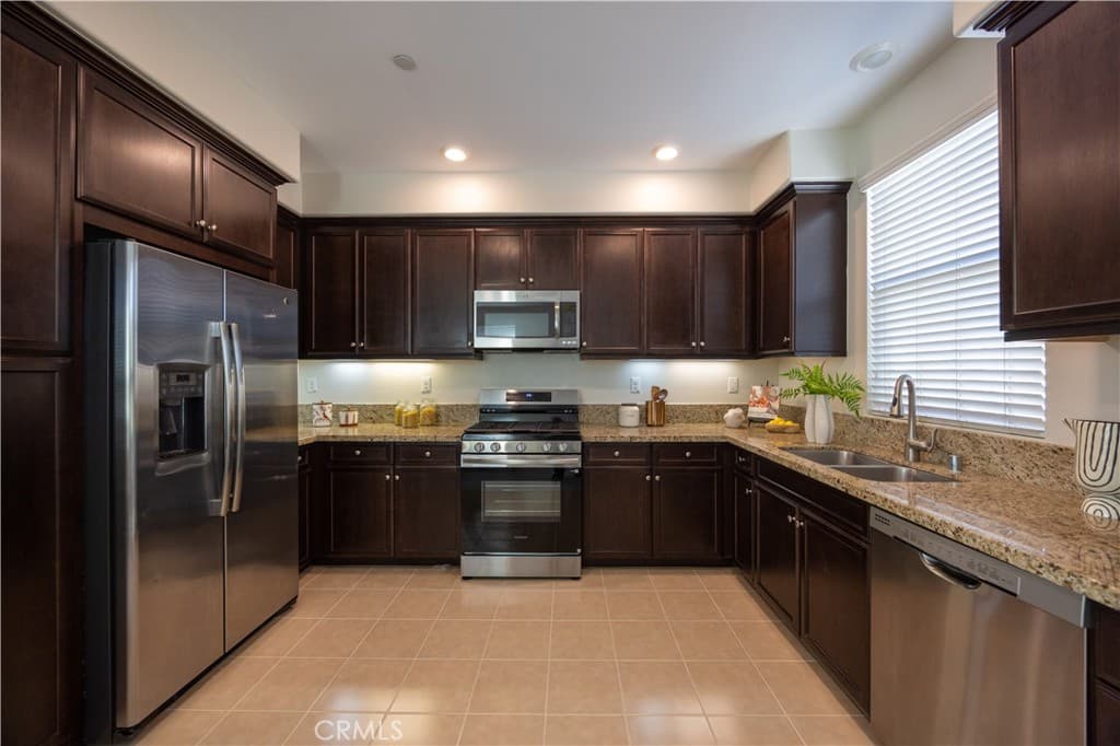 Condo at 3139 Marigold, Diamond Bar — photo 4 of 12
