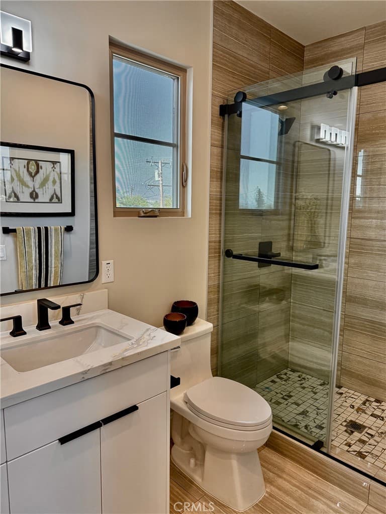 Townhouse at 4437 Stewart B, Baldwin Park — photo 4 of 9