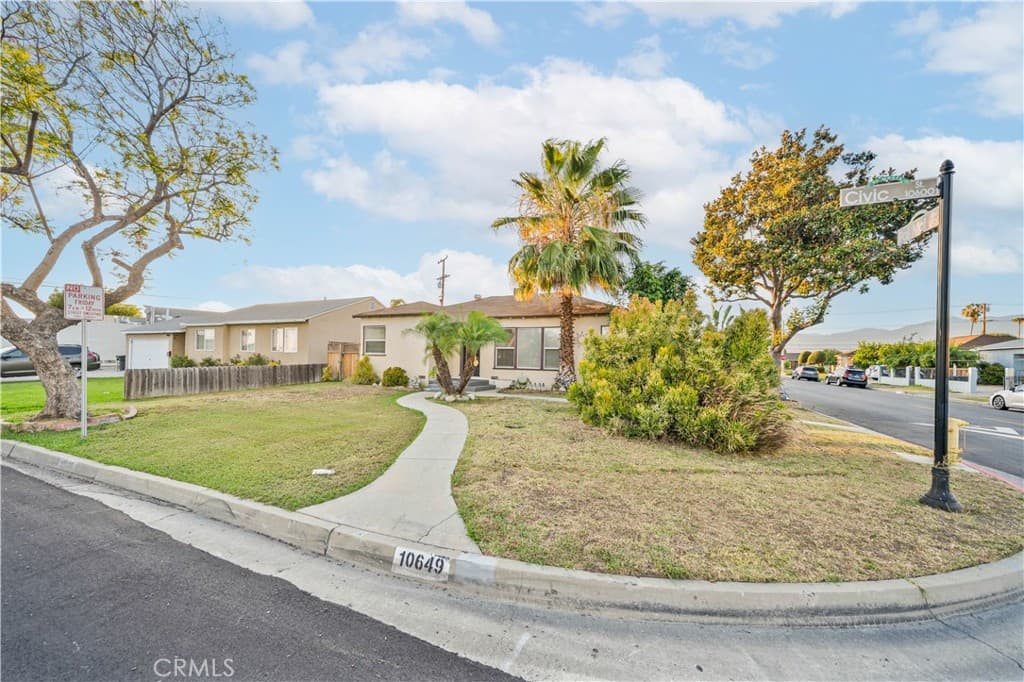 Home at 10649 Civic, El Monte — photo 2 of 12