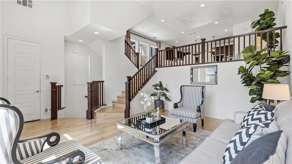 Townhouse at 656 W Huntington O-1, Arcadia — photo 4 of 12