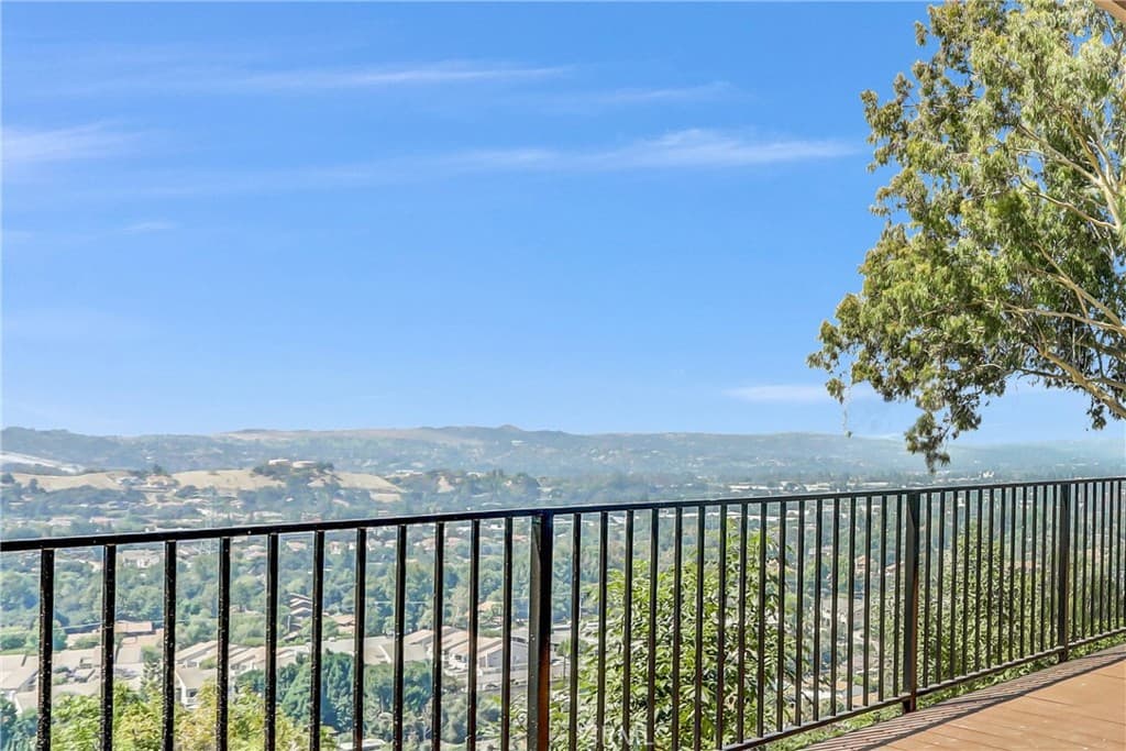 Home at 1516 N Shirlmar Avenue, San Dimas — photo 3 of 12