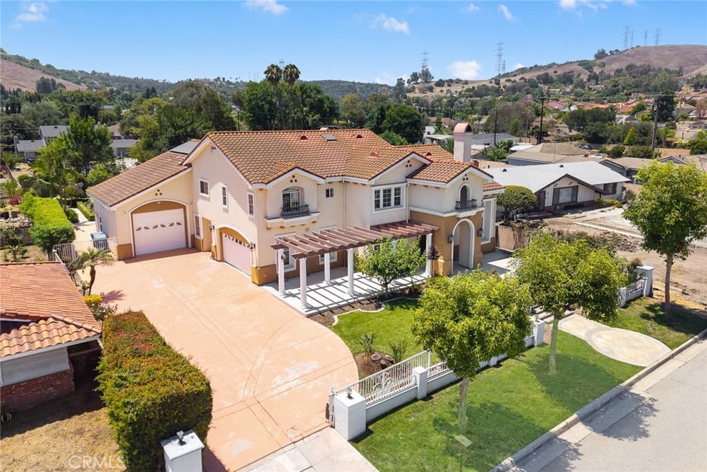 Home at 18218 Senteno St, Rowland Heights — photo 3 of 12