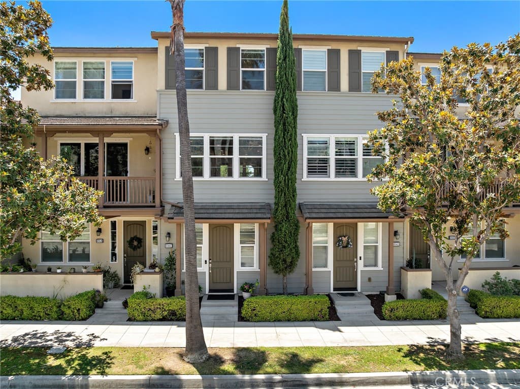 Condo at 806 E Prommenade C, Azusa — photo 1 of 12