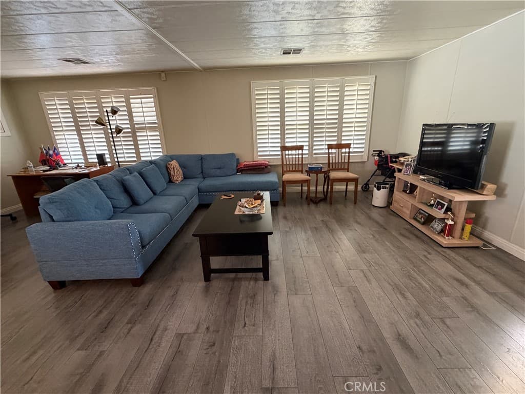 Home at 840 E Foothill 142, Azusa — photo 9 of 12