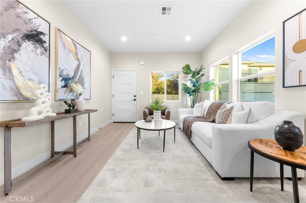 Home at 646 W Grand Avenue, Pomona — photo 12 of 12
