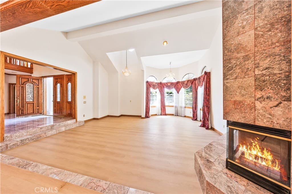 Home at 625 Estrella Avenue, Arcadia — photo 10 of 12
