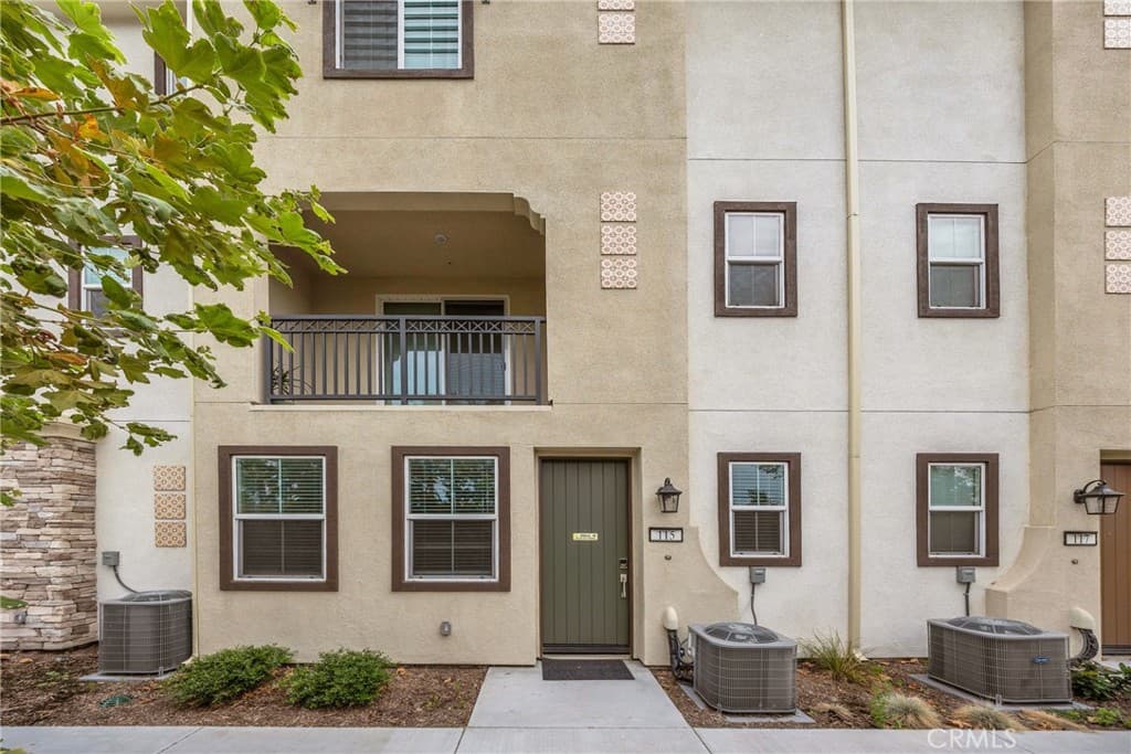 Townhouse at 115 Colorado, Pomona — photo 1 of 12