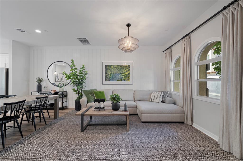 Townhouse at 786 Francesca, Walnut — photo 4 of 12