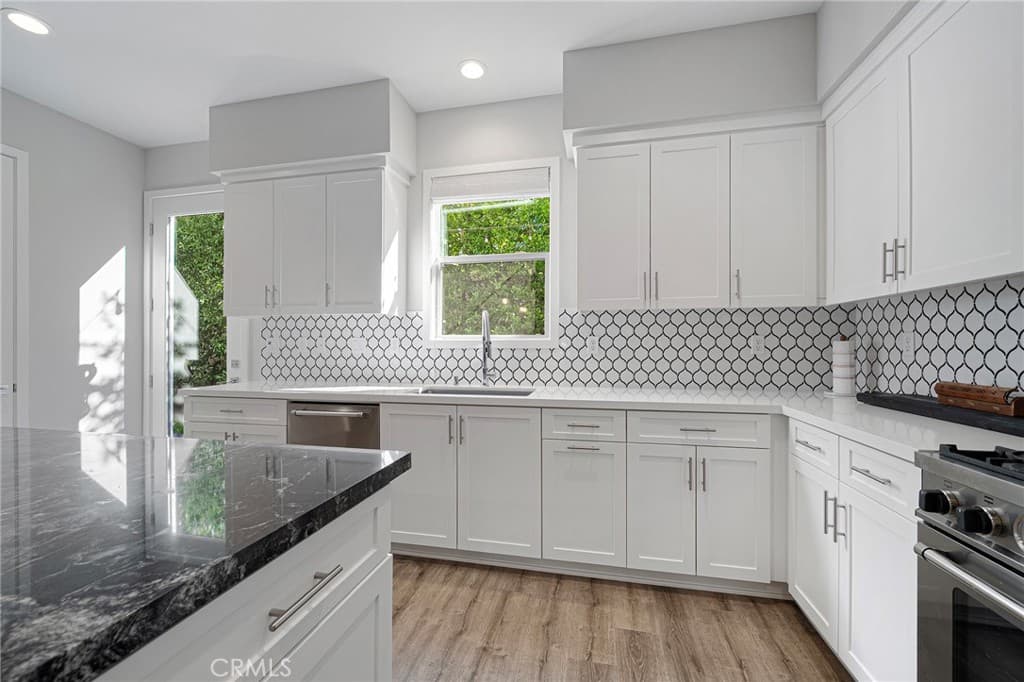Townhouse at 786 Francesca, Walnut — photo 9 of 12