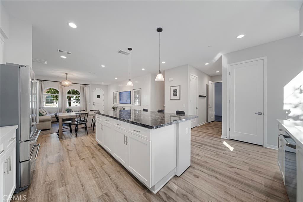 Townhouse at 786 Francesca, Walnut — photo 10 of 12