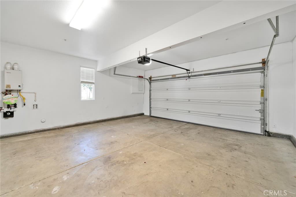 Home at 1415 Madrid, Pomona — photo 8 of 12