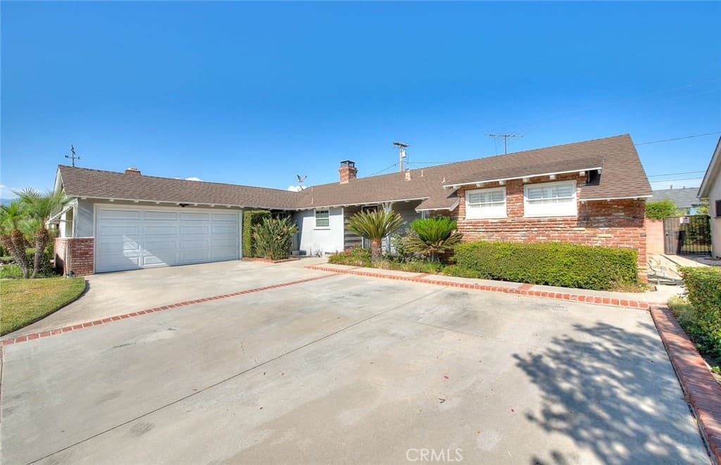 Home at 564 N Armel, Covina — photo 3 of 12