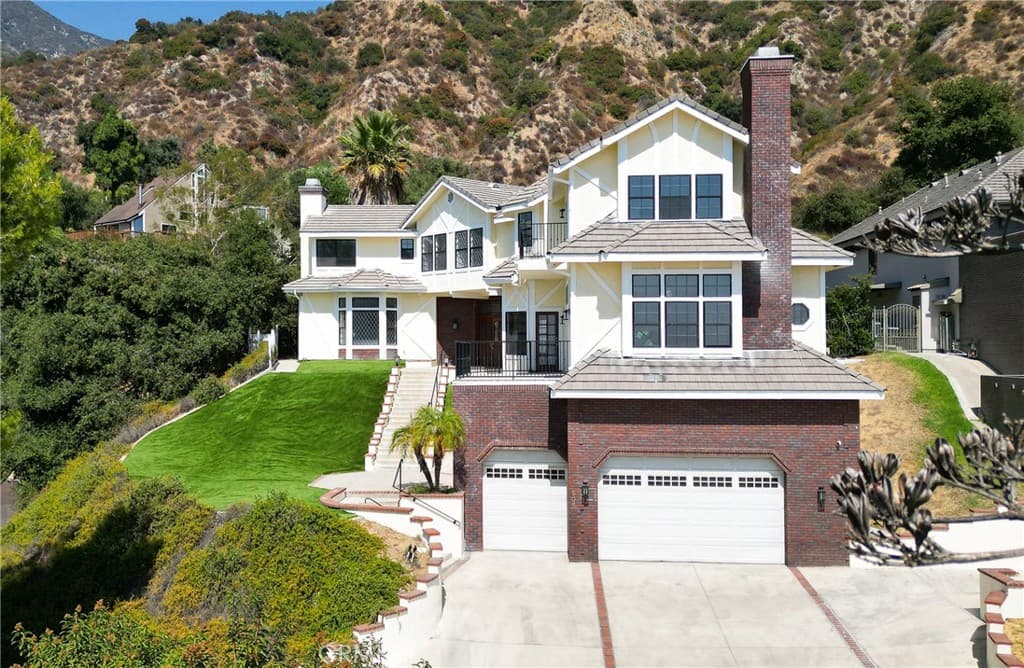 Home at 505 Lotus, Sierra Madre — photo 2 of 3